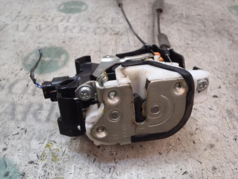 Recambio de cerradura puerta delantera derecha para mitsubishi l 200 (ka0/kb0) cabina doble invite 4x4 referencia OEM IAM   