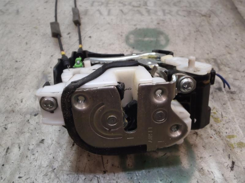 Recambio de cerradura puerta trasera izquierda para mitsubishi l 200 (ka0/kb0) cabina doble invite 4x4 referencia OEM IAM   