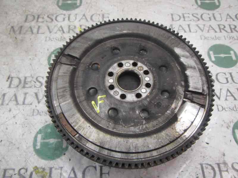 Recambio de volante motor para toyota auris 2.0 d-4d cat referencia OEM IAM   