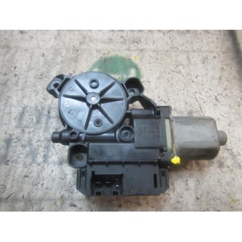 MOTOR ELEVALUNAS TRASERO DERECHO 