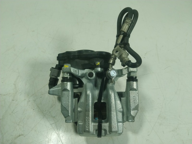 Recambio de pinza freno trasera derecha para lexus lbx hybrid 1.5 vvti hybrid (mayh10l) referencia OEM IAM 4785012280  463103301