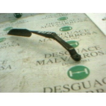 BRAZO LIMPIA DELANTERO IZQUIERDO 