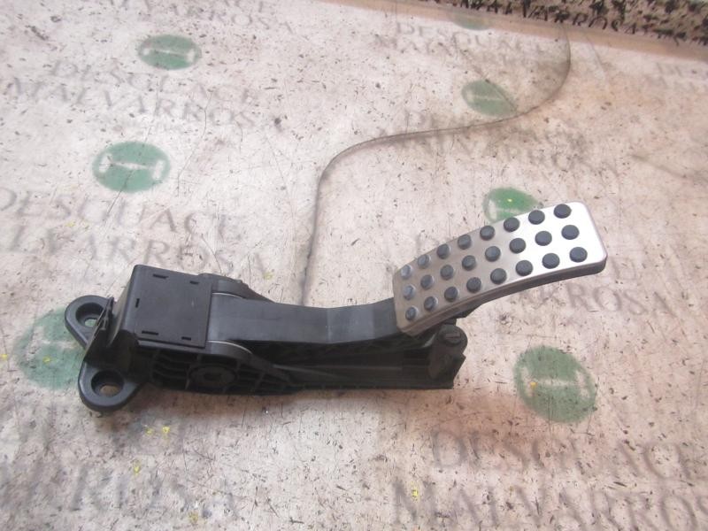 Recambio de potenciometro pedal para mercedes-benz clase m (w164) 3.0 cdi cat referencia OEM IAM A1643000004 A1643000104 