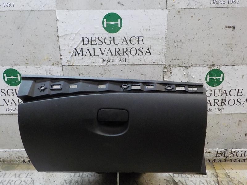 Recambio de guantera para renault fluence dynamique referencia OEM IAM 685003946R  