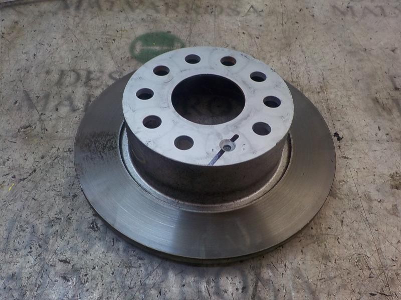 Recambio de disco freno trasero para skoda octavia lim. (5e3) 1.6 tdi dpf referencia OEM IAM 5Q0615601C  