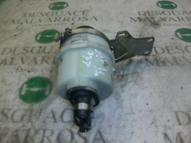 Recambio de deposito servo para alfa romeo 166 2.4 jtd referencia OEM IAM 71751167  