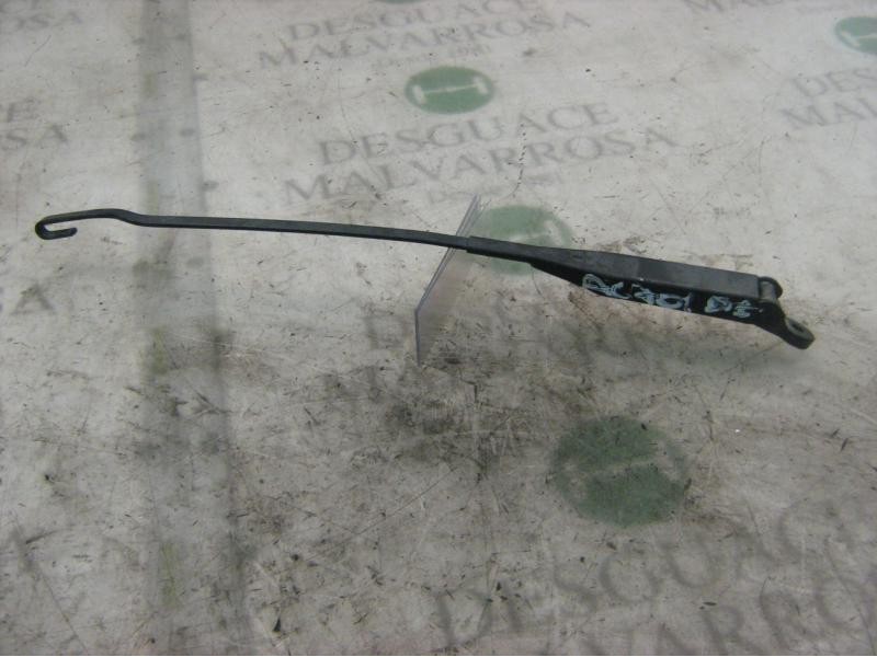 Recambio de brazo limpia delantero izquierdo para opel corsa c comfort referencia OEM IAM   