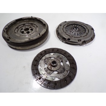 KIT EMBRAGUE 05C141015 05C141025A 05C105266