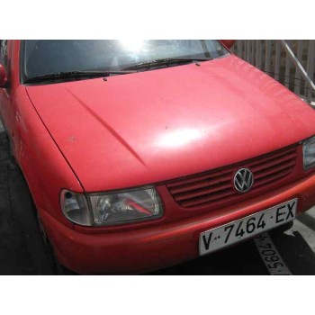 VOLKSWAGEN POLO BERLINA (6N1)