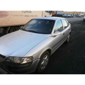 OPEL VECTRA B BERLINA