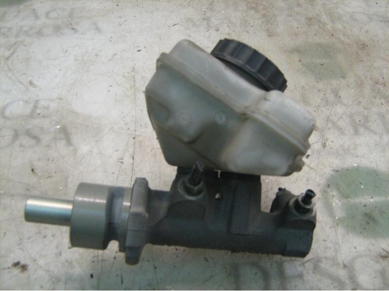 Recambio de bomba freno para citroën saxo 1.4 vts referencia OEM IAM   