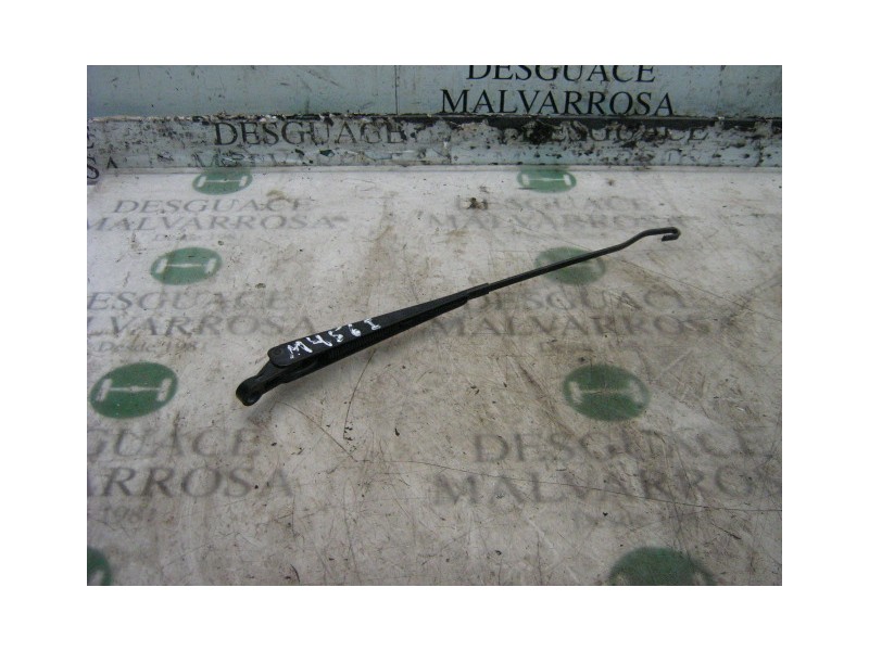 Recambio de brazo limpia delantero izquierdo para ford escort berl./turnier clx berlina referencia OEM IAM   