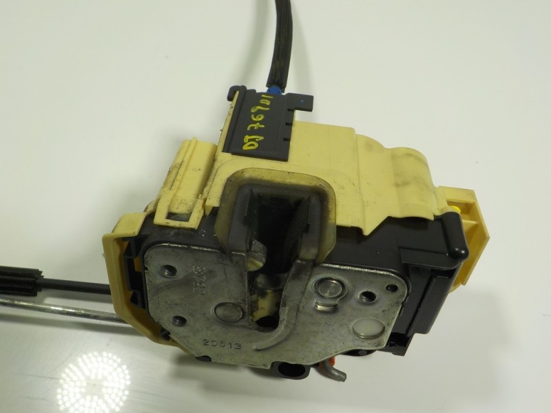 Recambio de cerradura puerta delantera izquierda para fiat panda (319) 1.2 cat referencia OEM IAM 51846548 Z13E31139ARS 