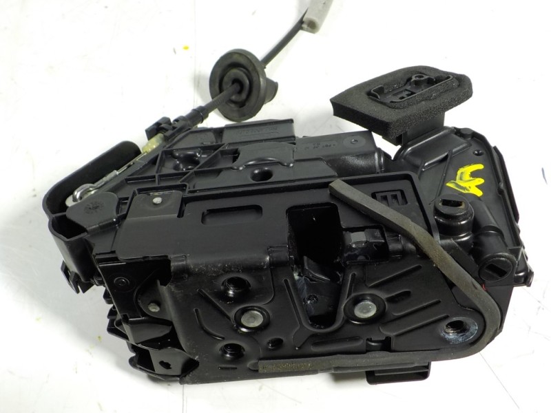 Recambio de cerradura puerta trasera derecha para audi a1 sportback (gba) 1.0 tfsi referencia OEM IAM 5TA839016K 5TA839016K 