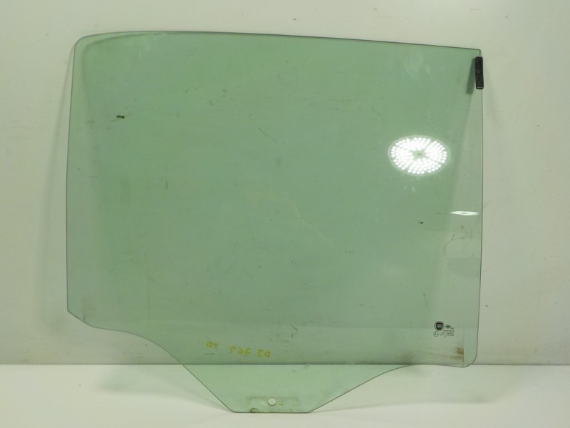 Recambio de cristal puerta trasero derecho para fiat panda (319) 1.2 cat referencia OEM IAM 51843637  