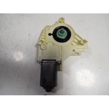 MOTOR ELEVALUNAS TRASERO DERECHO CVR000010 