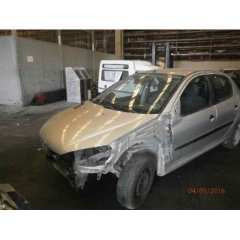 PEUGEOT 206 BERLINA