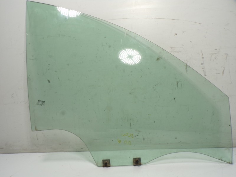 Recambio de cristal puerta delantero derecho para dacia duster ii comfort referencia OEM IAM 803004955R  