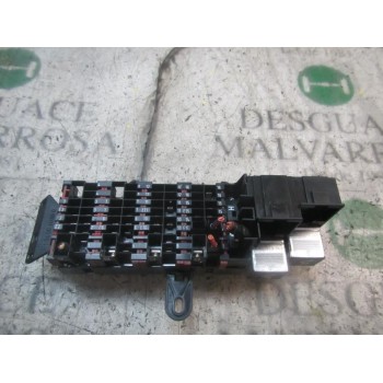 CAJA RELES / FUSIBLES A1405450201 