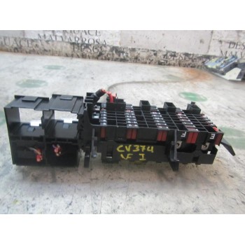 CAJA RELES / FUSIBLES A1405450601 