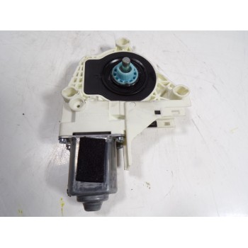 MOTOR ELEVALUNAS TRASERO DERECHO 8K0959812A 8K0959812A 919813201