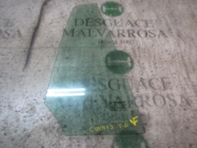 Recambio de cristal custodia trasero derecho para renault clio grandtour authentique referencia OEM IAM 8200579928  