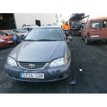 TOYOTA AVENSIS BERLINA (T 22)