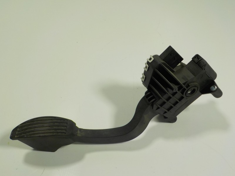 Recambio de potenciometro pedal para fiat panda (319) 1.2 cat referencia OEM IAM 51852090  