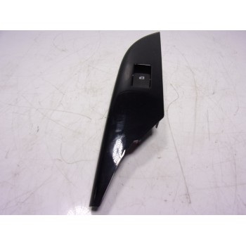 MANDO ELEVALUNAS TRASERO DERECHO 848100K080 193145 