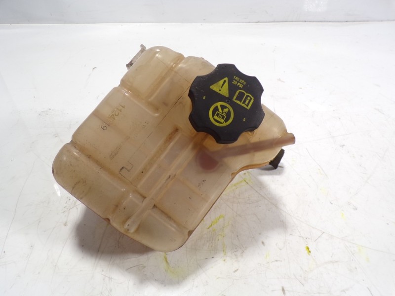 Recambio de deposito expansion para opel insignia berlina 2.0 16v cdti referencia OEM IAM 1304246  