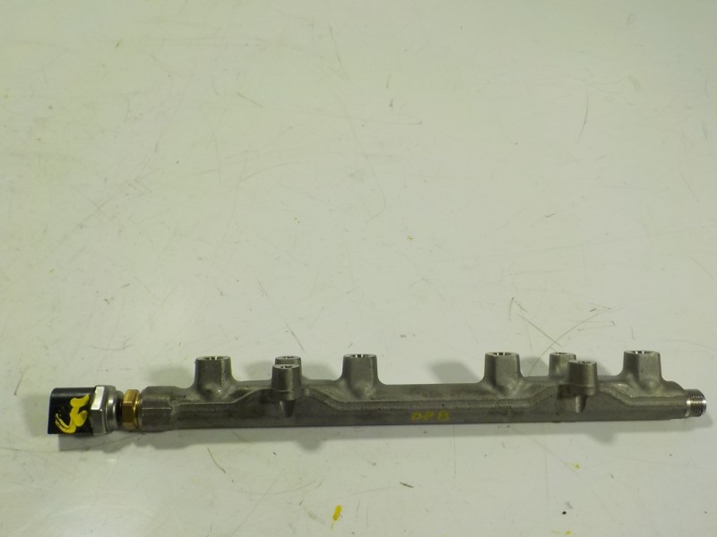 Recambio de rampa inyectora para volkswagen golf vii lim. (bq1) last edition bm referencia OEM IAM  05E133320B 