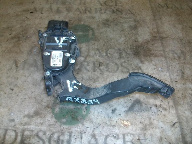 Recambio de potenciometro pedal para ford fiesta (cbk) ghia referencia OEM IAM   