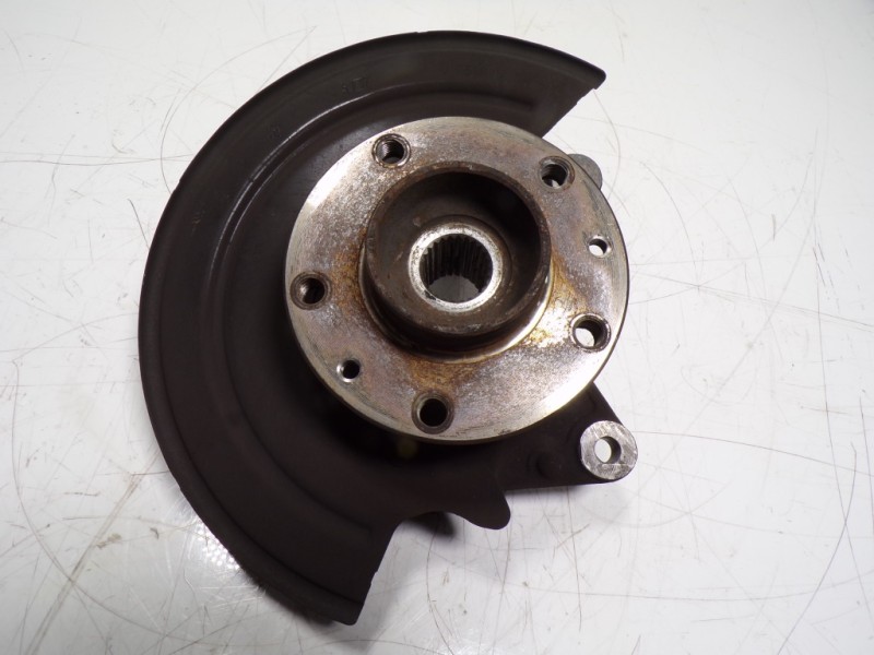 Recambio de mangueta delantera derecha para dacia duster ii comfort referencia OEM IAM 8200881829  402020009R