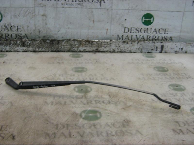 Recambio de brazo limpia delantero derecho para skoda octavia berlina (1u2) classic referencia OEM IAM   