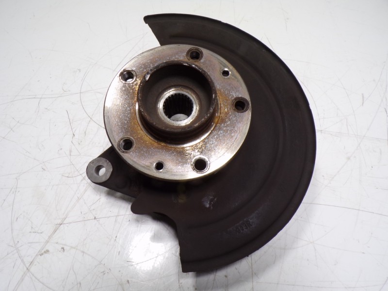 Recambio de mangueta delantera izquierda para dacia duster ii comfort referencia OEM IAM 8200881824  402020009R