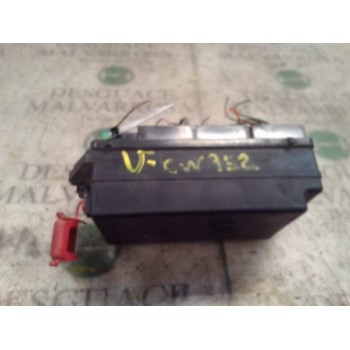 CAJA RELES / FUSIBLES 