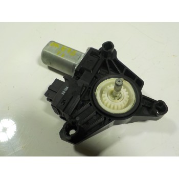 MOTOR ELEVALUNAS TRASERO IZQUIERDO A2469065100 