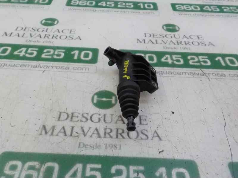 Recambio de bomba embrague para fiat fiorino básico furgón referencia OEM IAM 55227259  