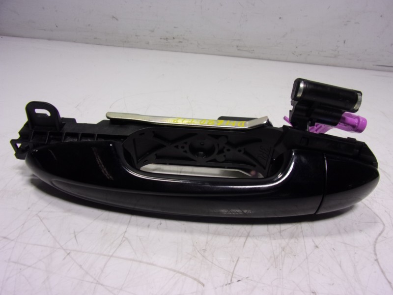 Recambio de maneta exterior trasera izquierda para toyota hilux (3b/3c/3d) gr sport referencia OEM IAM 692100K280C0  