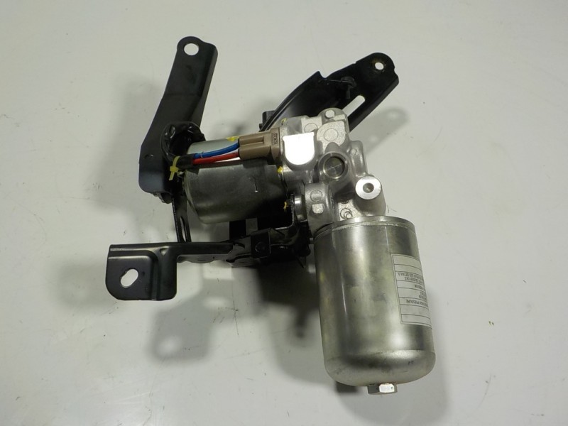 Recambio de servofreno para toyota rav4 hybrid fwd referencia OEM IAM 4707042050 4707042030 