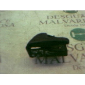 MANETA INTERIOR DELANTERA IZQUIERDA 