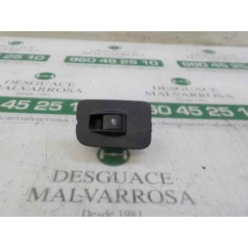 MANDO ELEVALUNAS DELANTERO DERECHO 735461282 