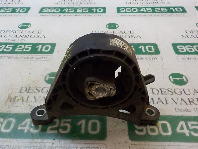 Recambio de soporte cambio para opel insignia berlina edition referencia OEM IAM 13227769  