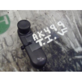 MANETA ELEVALUNAS TRASERA IZQUIERDA 