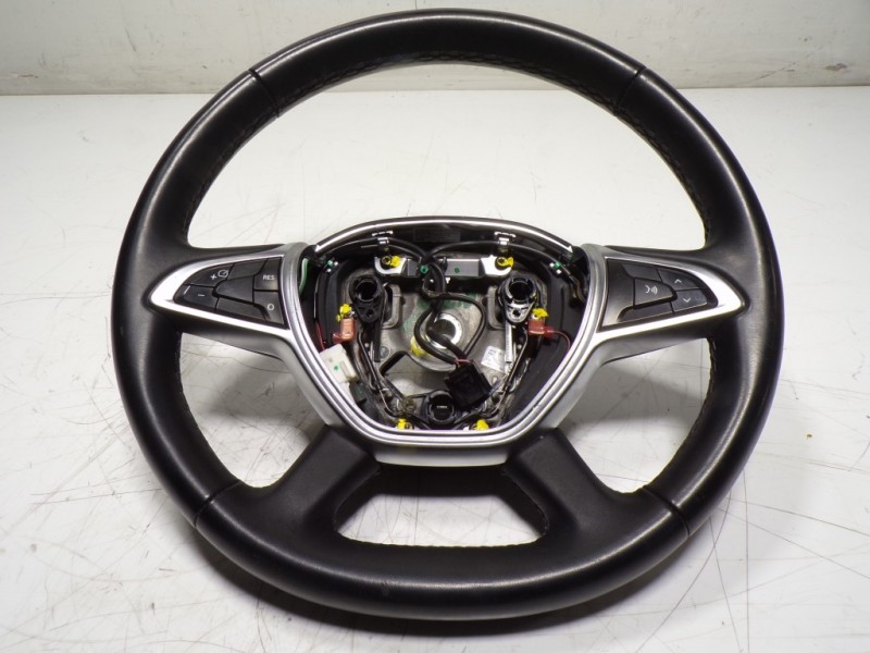 Recambio de volante para dacia duster ii comfort referencia OEM IAM 484007487R 484007487R 