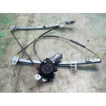 ELEVALUNAS DELANTERO DERECHO 