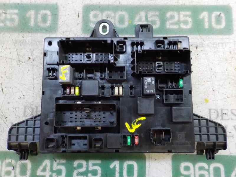 Recambio de caja reles / fusibles para opel astra j lim. cosmo referencia OEM IAM 13343950 13302300 
