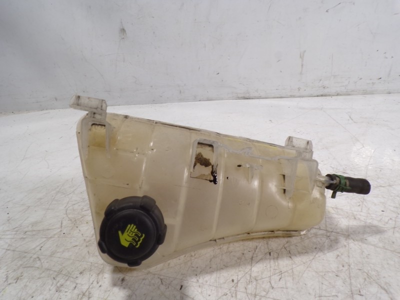 Recambio de deposito expansion para renault kangoo 1.5 dci diesel fap referencia OEM IAM 7701478318  