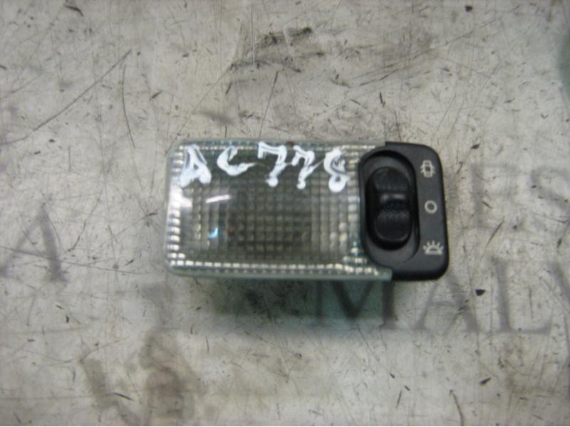 Recambio de piloto interior para citroën xsara coupe 1.6i 16v vts referencia OEM IAM   