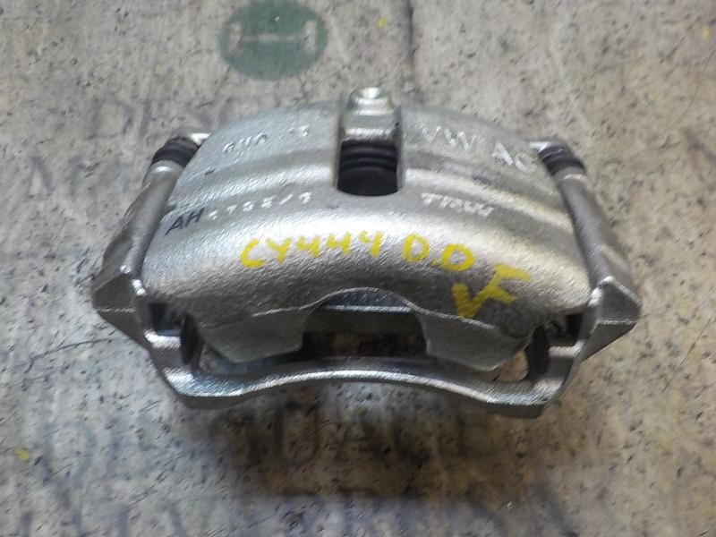 Recambio de pinza freno delantera derecha para seat leon st (5f8) 1.6 tdi referencia OEM IAM 8V0615124  